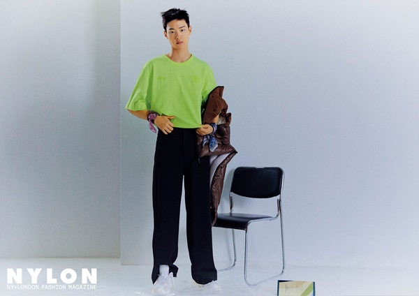 Jang Dong Yoon – NYLON November 2018 Interview – the talking cupboard